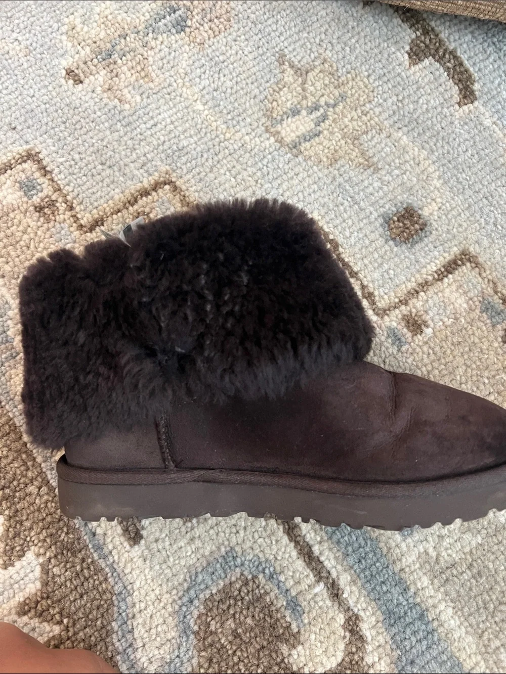 UGG short boot